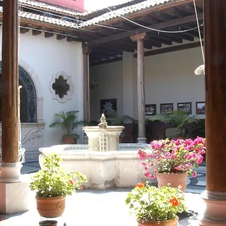 Hotel Mi Solar Ejecutivo Uruapan  Exterior photo